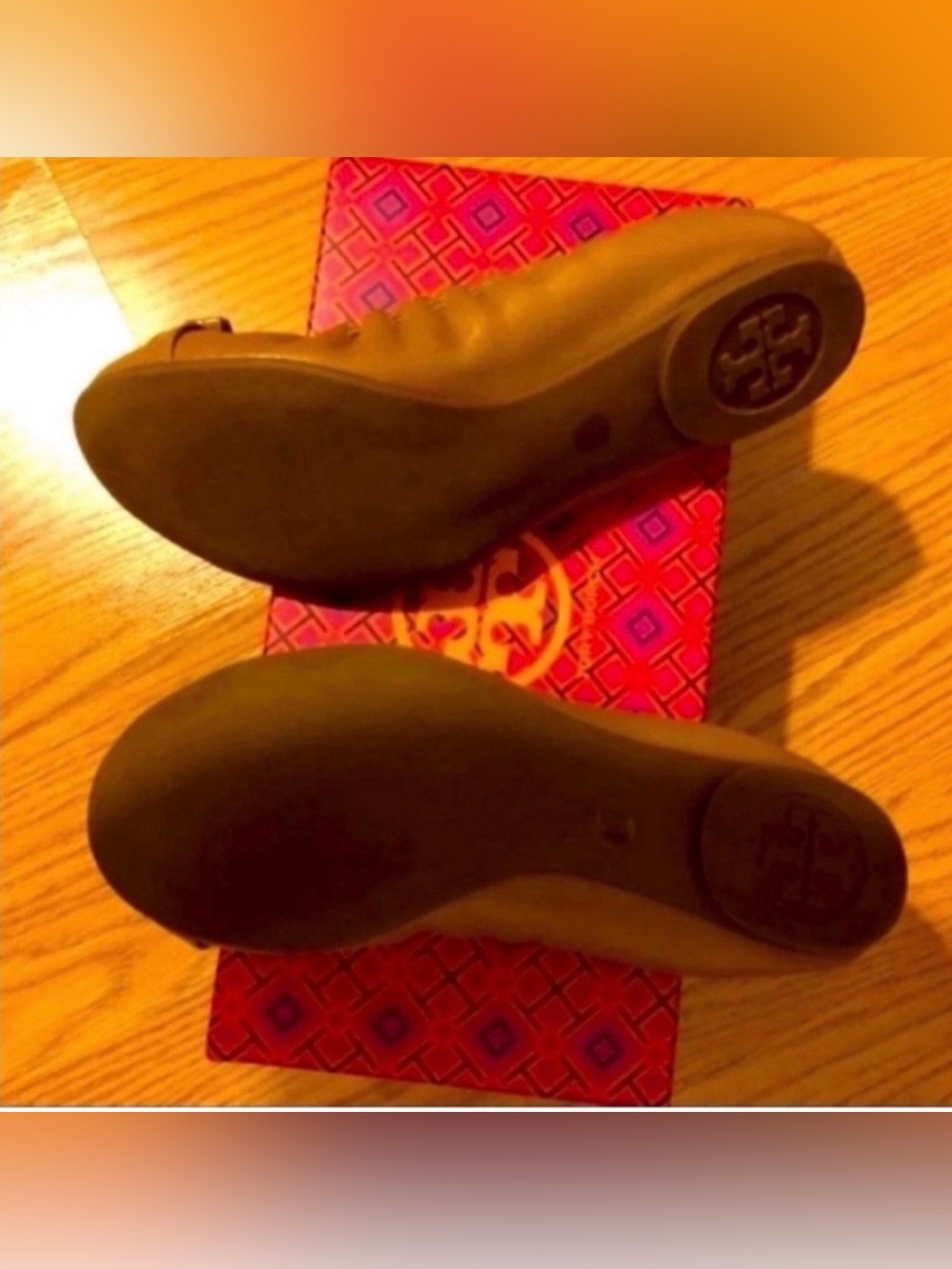 Tory Burch Mustard Yellow Patent Toe Ballet Flats with Gold Logo - Picture 3 of 3